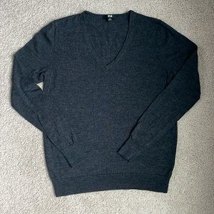 Uniqlo 100% Wool Sweater